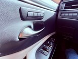 Lexus ES 300h-18