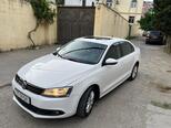 Volkswagen Jetta-1