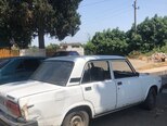 LADA (VAZ) 2107-2