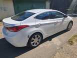 Hyundai Elantra-4