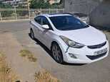 Hyundai Elantra-3