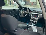 Volkswagen Passat-12