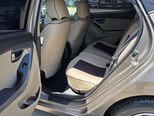 Hyundai Elantra-9