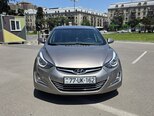 Hyundai Elantra-1