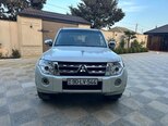 Mitsubishi Pajero-1