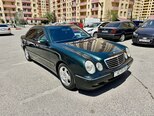 Mercedes E 240-2