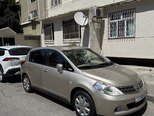 Nissan Tiida-4