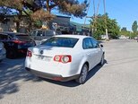 Volkswagen Jetta-8
