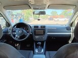 Volkswagen Jetta-13