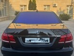 Mercedes E 220-2