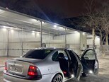 Opel Vectra-11
