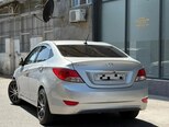 Hyundai Accent-4