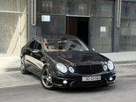 Mercedes E 240-1