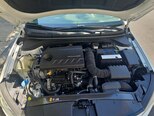 Hyundai Elantra-11