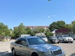 Mercedes C 200-1
