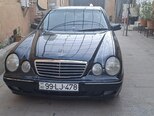 Mercedes E 240-1