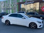 Mercedes E 220-3