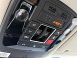 Kia Carnival-14