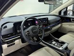 Kia Carnival-8