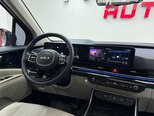 Kia Carnival-21