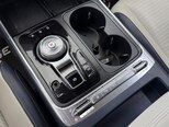 Kia Carnival-10