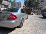 Mercedes E 240-5