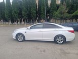 Hyundai Sonata-8