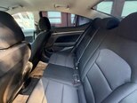 Hyundai Elantra-8