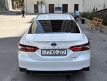 Toyota Camry-15