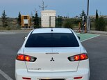 Mitsubishi Lancer-2