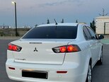 Mitsubishi Lancer-6