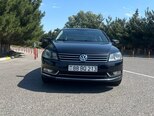 Volkswagen Passat-1