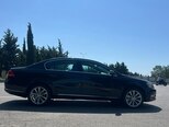 Volkswagen Passat-4