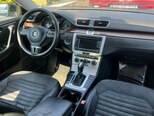 Volkswagen Passat-8