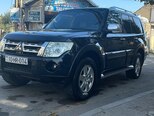 Mitsubishi Pajero-4