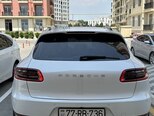Porsche Macan S-6