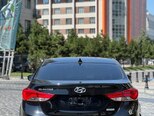 Hyundai Elantra-6