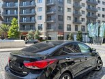 Hyundai Elantra-4