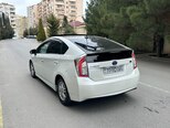 Toyota Prius-3