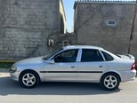 Opel Vectra-3