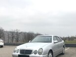 Mercedes E 220-2