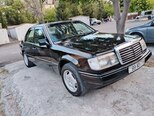 Mercedes 250 D-10