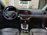 Hyundai Elantra-15