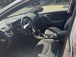 Hyundai Elantra-12