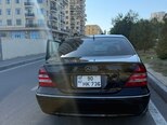 Mercedes C 320-11
