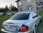Mercedes E 220-5