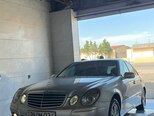 Mercedes E 220-10