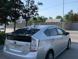 Toyota Prius-5