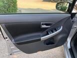 Toyota Prius-8