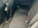 Toyota Prius-8
